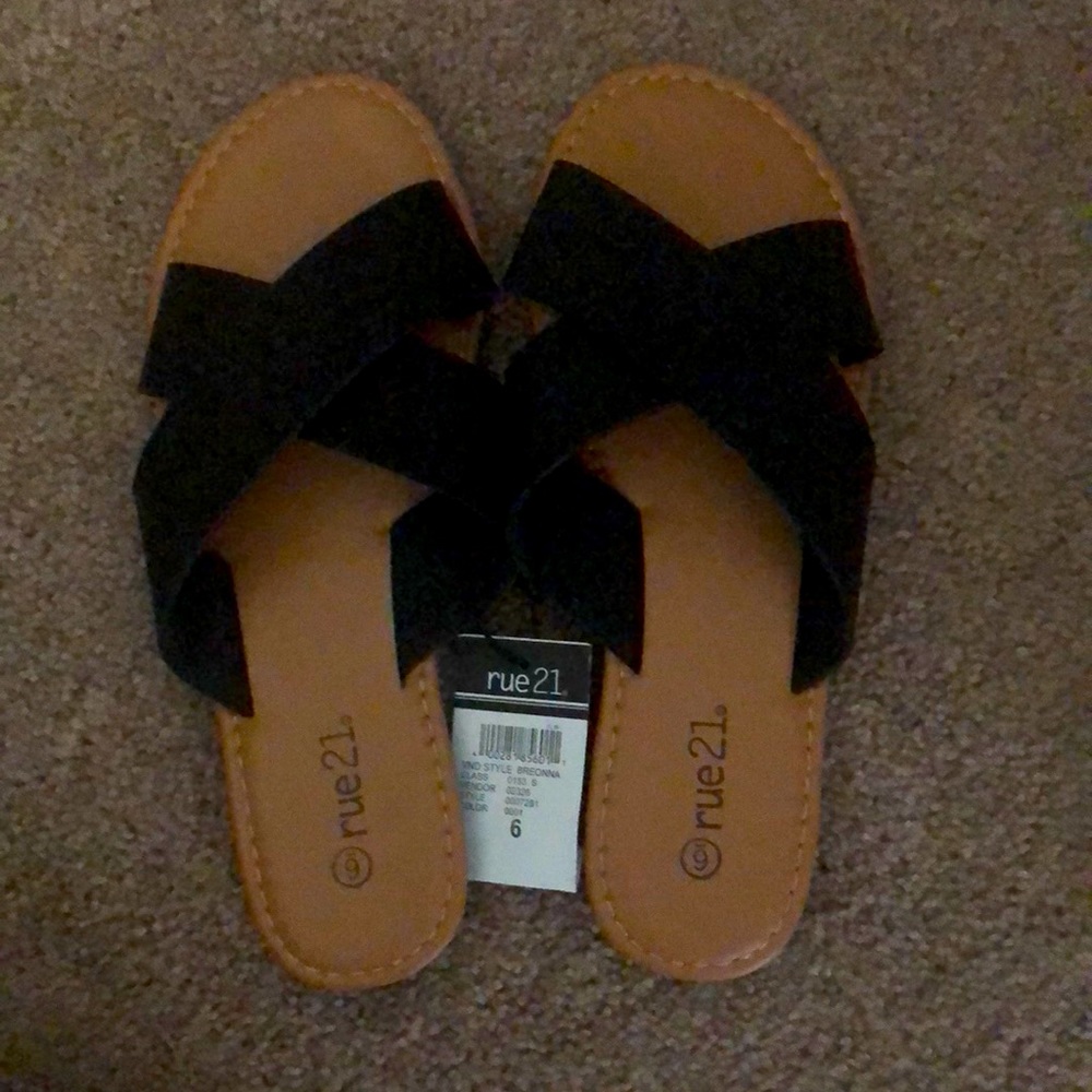 NWT Cute Sandels